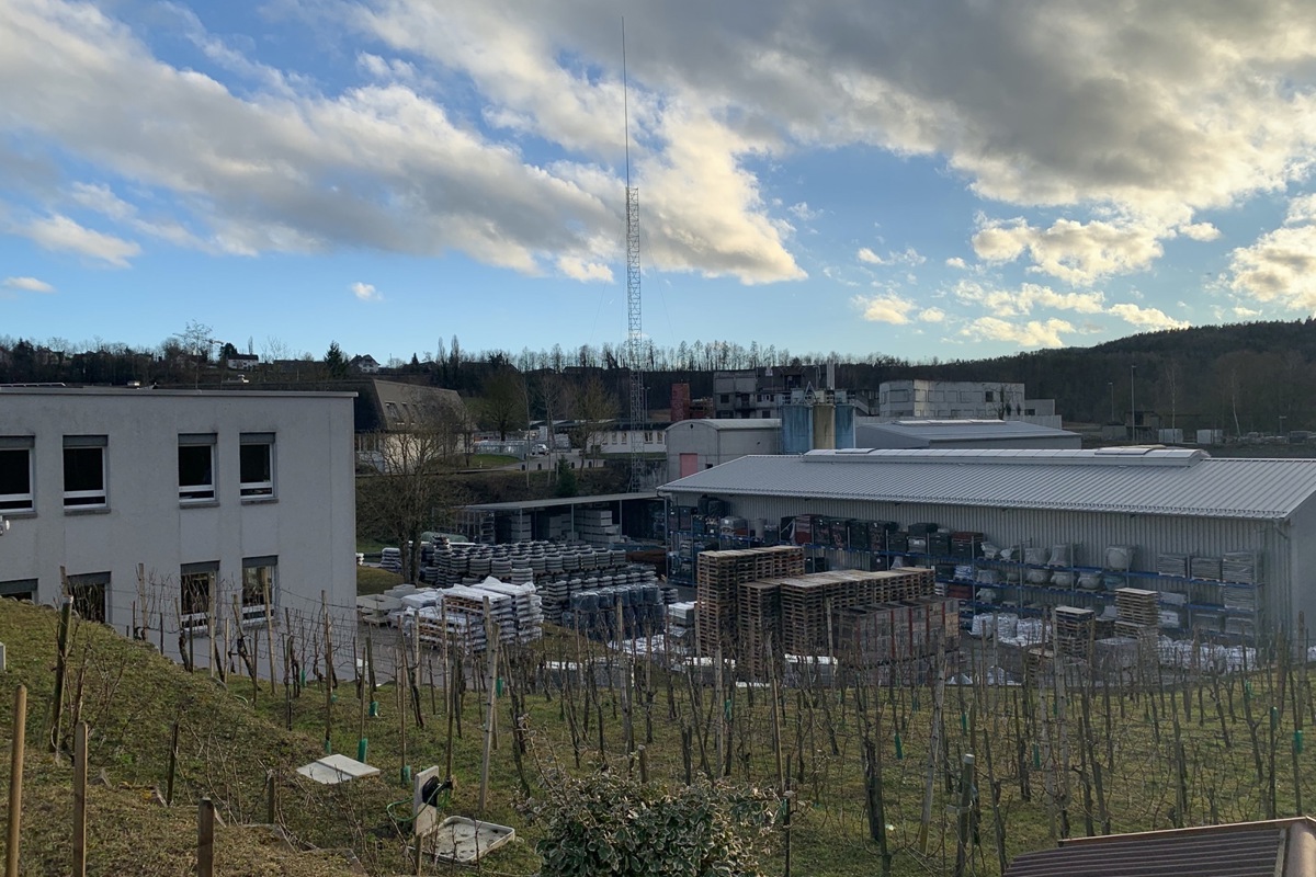 55 Meter hoch soll die Sunrise-Antenne im Niederfeld werden. 55 Meter hoch soll die Sunrise-Antenne im Niederfeld werden.