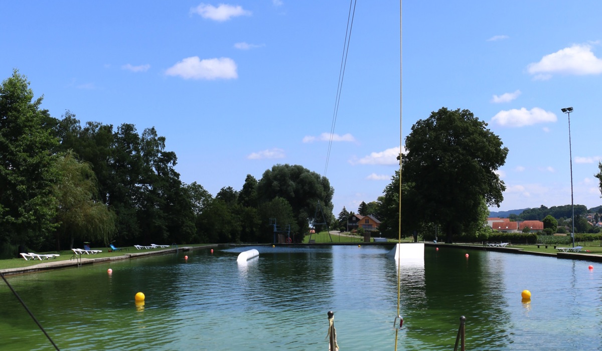 20_die-anlage-verfuegt-auch-ueber-kuenstliche-hindernisse-als-anfaenger-habe-ich-die-tube-links-und-den-kicker-rechts-aber-noch-ausgelassen20.jpg 20_die-anlage-verfuegt-auch-ueber-kuenstliche-hindernisse-als-anfaenger-habe-ich-die-tube-links-und-den-kicker-rechts-aber-noch-ausgelassen20.jpg