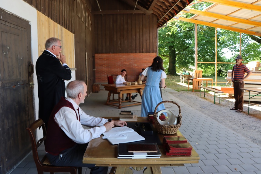 1707 5 Zerbrochener Krug2 Sm4