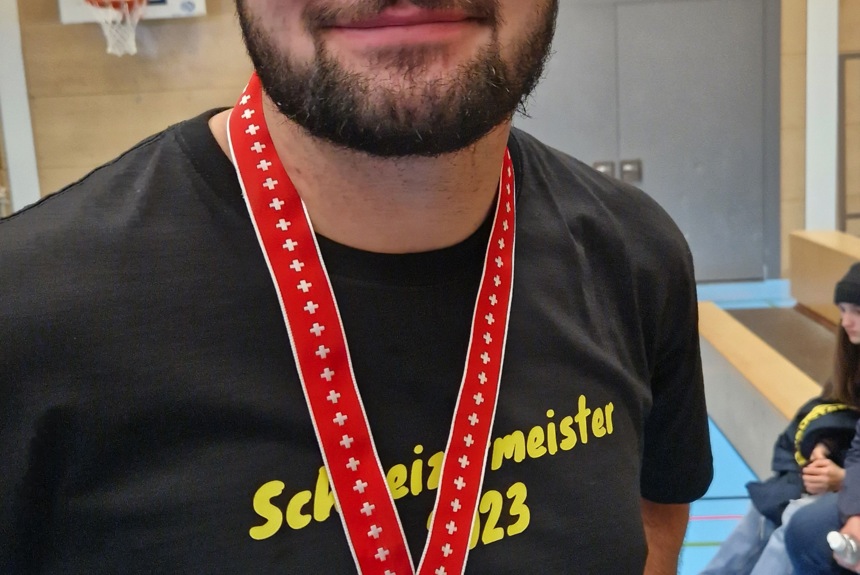 1212_11_ringen_jeremy-ch-meister-2.jpg 1212_11_ringen_jeremy-ch-meister-2.jpg