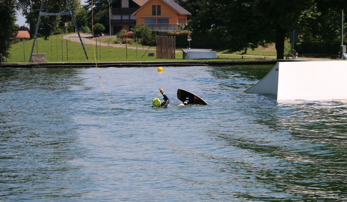 5_ging-es-auch-schon-los-und-ziemlich-schnell-landete-ich-bereits-ein-erstes-mal-im-wasser5.jpg 5_ging-es-auch-schon-los-und-ziemlich-schnell-landete-ich-bereits-ein-erstes-mal-im-wasser5.jpg