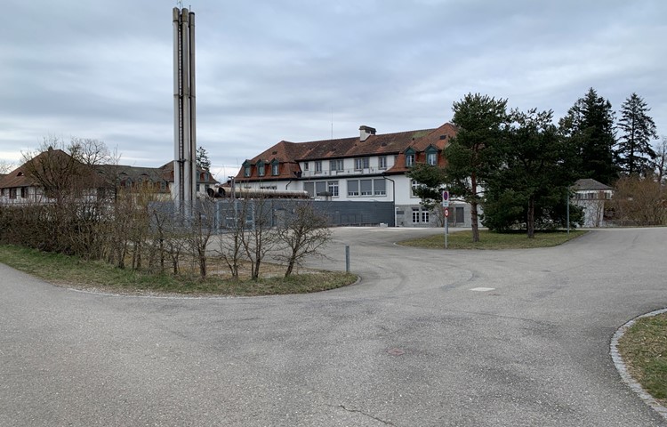 In der Heizzentrale der PUK Rheinau können sowohl trockene als auch nasse Schnitzel verbrannt werden – erst seit Anfang Februar wird das aber gemacht.