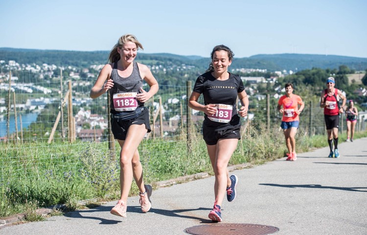 Auch künftig findet der beliebte Laufsport-Anlass am Rheinfall statt.