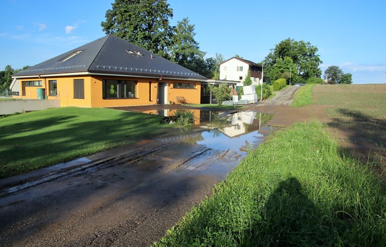 Auch der Kindergarten in Trüllikon verzeichnete erneut Wassereinbruch.