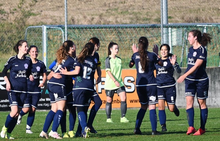 Kann die Frauenequipe des FC Ellikon/Marthalen auch am Wochenende jubeln? Noch zweimal steht sie bis zum Abschluss der Herbstrunde am Sonntag im Einsatz.