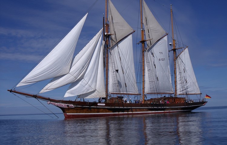 Die Amphitrite ist die älteste noch segelnde Yacht der Welt.