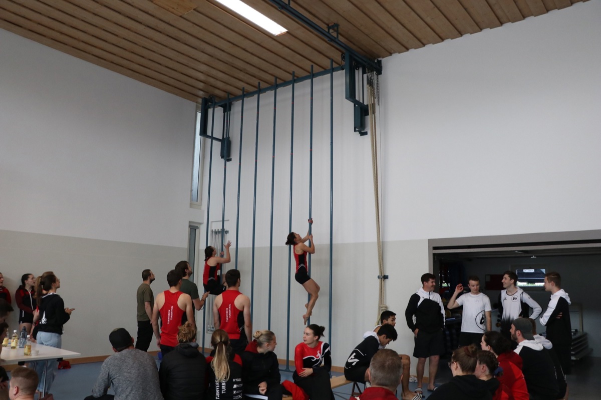 Céline Mötteli (rechts) gewann die Einzelwertung der Damen nach 2023 und 2024 zum dritten Mal.