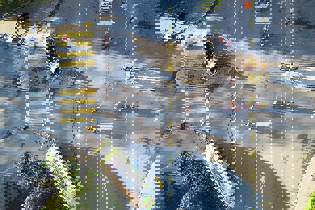 Luftaufnahme eines Verkehrsunfalls in Unterengstringen vom November 2022. Luftaufnahme eines Verkehrsunfalls in Unterengstringen vom November 2022.