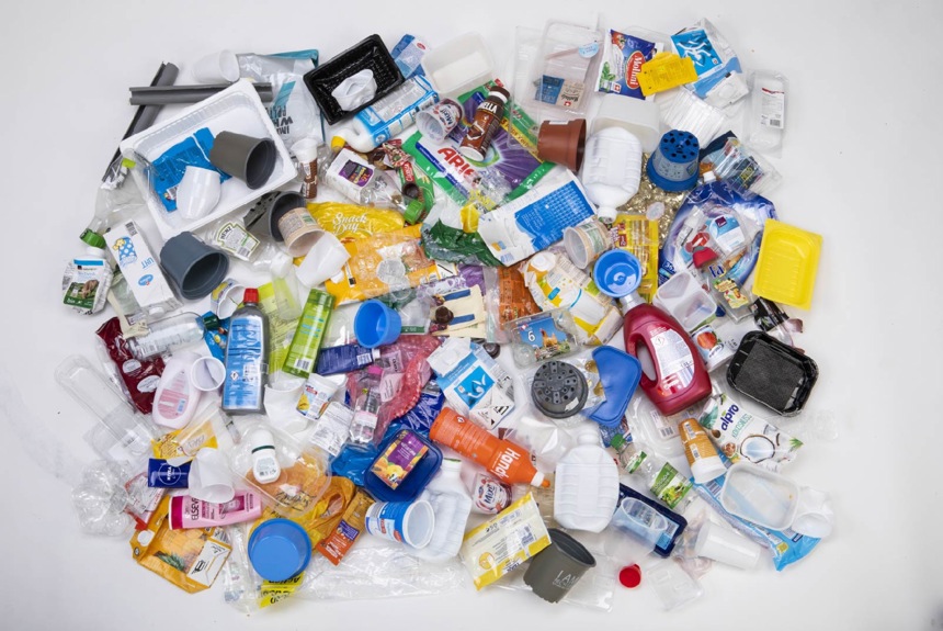 2502 4 Bring Plastic Back Sammelware Zvg24