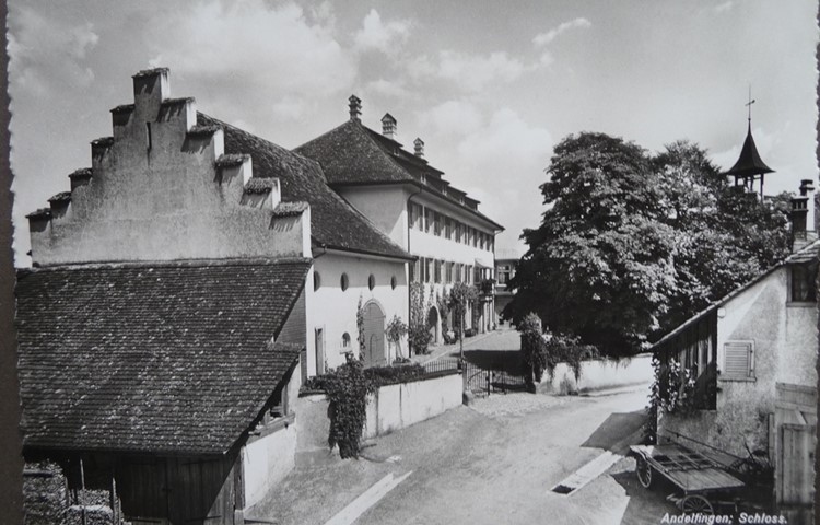 Die Südseite des Schlosses auf einem Postkartenmotiv.