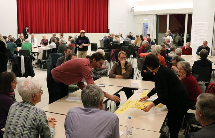 Das «World-Café» im Januar war die einzige überparteiliche Veranstaltung mit 19 Kandidierenden für den Kantonsrat.