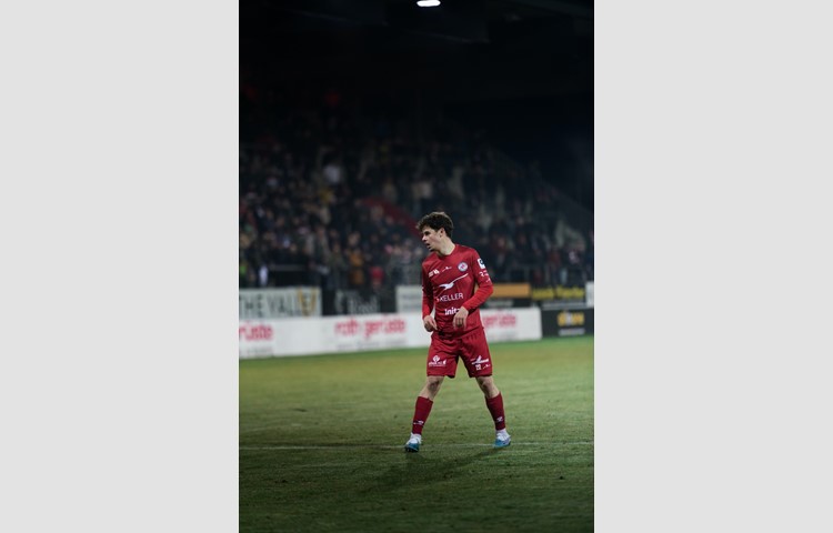 Noe Holenstein im Dress des FC Winterthur in der Super League.