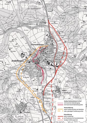 Die Umfahrungsprojekte von 1938 bis 1958. Bei einem Ausbau der Kantonsstrasse im Dorf (rosa) hätten zahlreiche Gebäude weichen müssen (siehe auch nachfolgend Situationsplan für die Thurbrücke). Die westlichen Umfahrungen (gelb) wurden aufgrund des dort weiten Thurtals verworfen, die östliche Umfahrung D (rot) setzte sich durch.