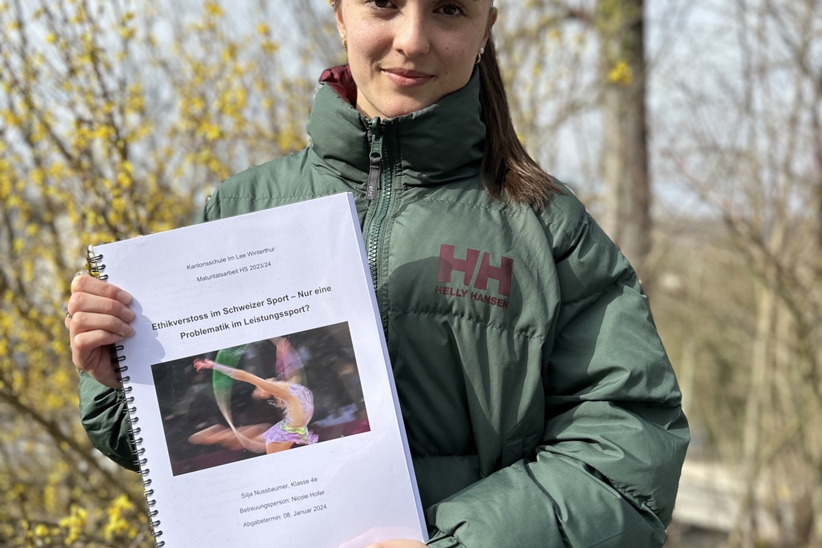 Silja Nussbaumer spielt Fussball in einem Frauenteam