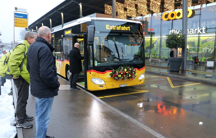 Die neue Linie 632 verkehrt täglich im Halbstundentakt zwischen Feuerthalen und Schaffhausen.