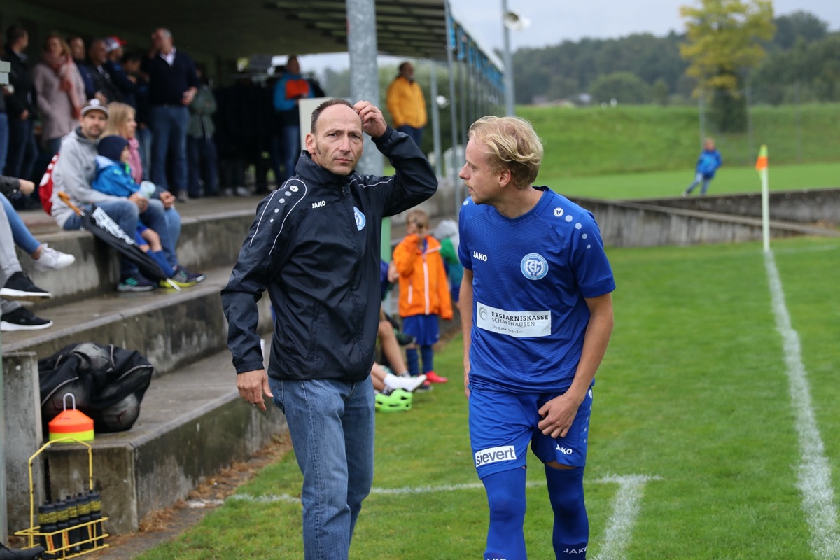 Trainer Daniel Riesen und sein FC Ellikon/Marthalen haben eine schwierige Rückrunde vor sich.