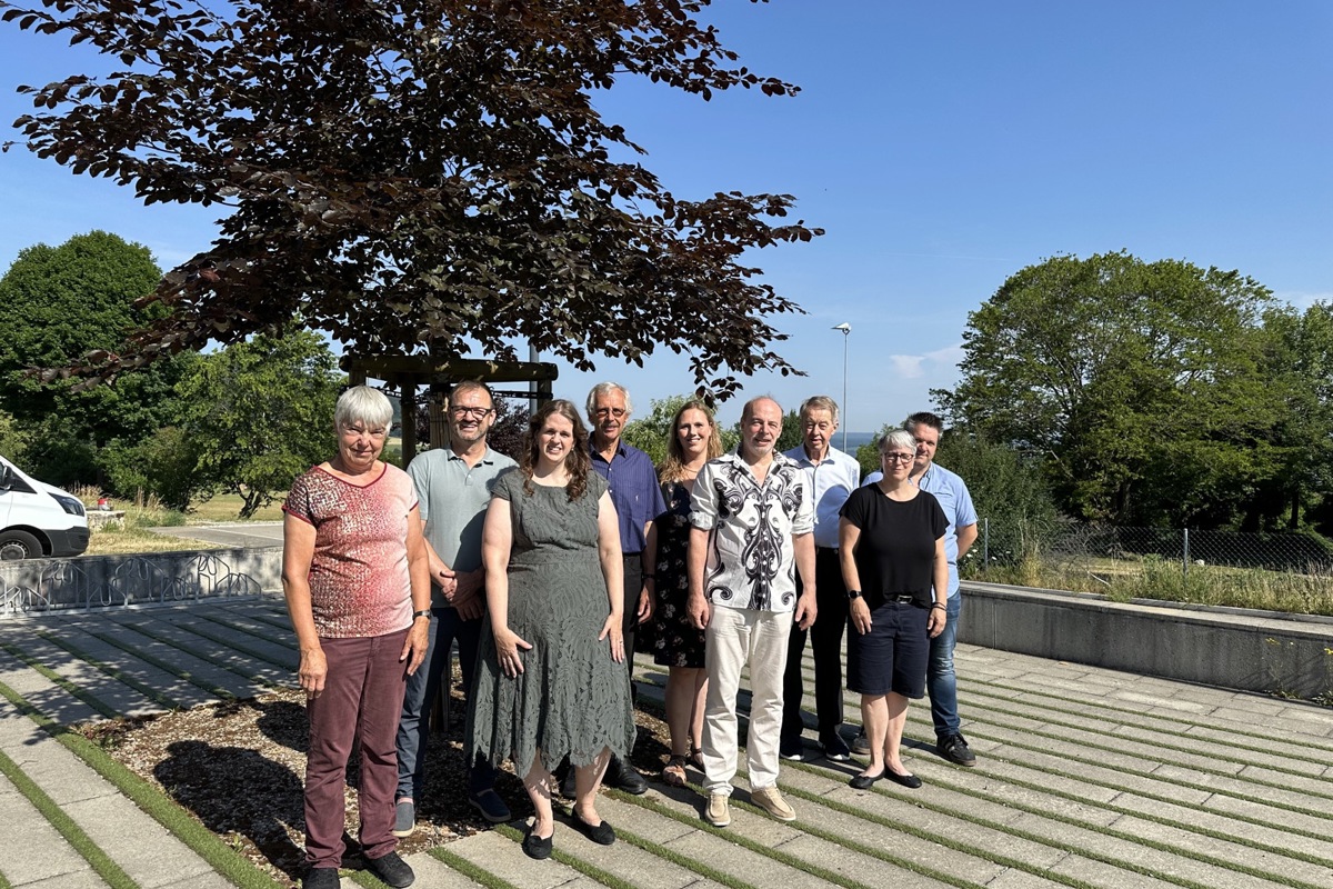 Die Kirchenpflege Flaachtal ist mit fünf neuen Mitgliedern komplett. Von links: Christina Ritzmann, Roman Imhof, Virginia Stolze, Urs Weilenmann, Janine Weiss, Martin Kaiser (Präsident), David Waddell, Michèle Frei und Patrick Ganz.