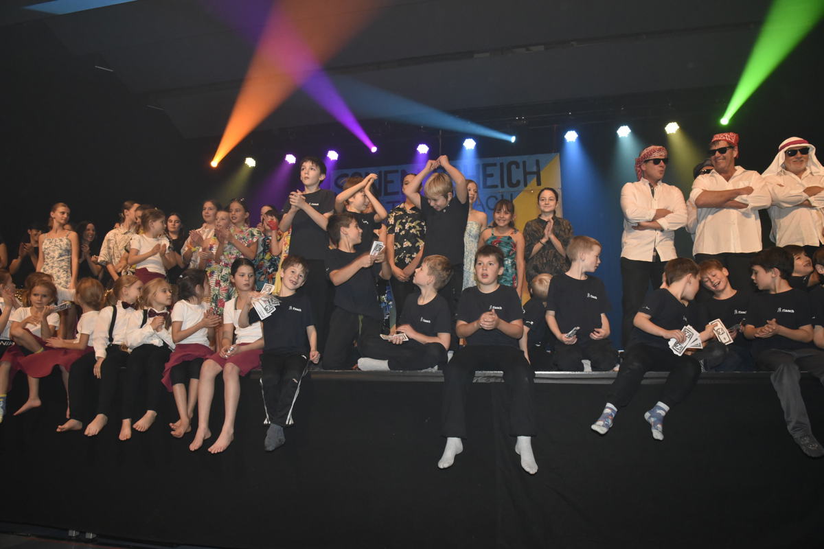 An der Abendunterhaltung des TV Flaach drehte sich alles um Betrug und einen arabischen Scheich.