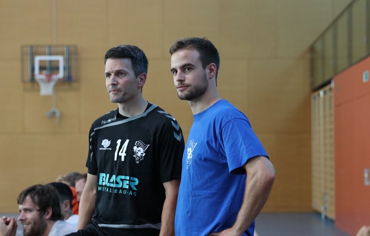 Für die Mannschaft von Trainer Paddy Kälin (links) beginnt am Wochenende die entscheidende Phase der Saison. Auf Beat Faas (rechts) muss er dabei allerdings verzichten.
