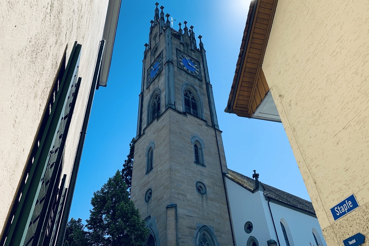 Die Andelfinger Kirche bimmelte zu Unzeiten.