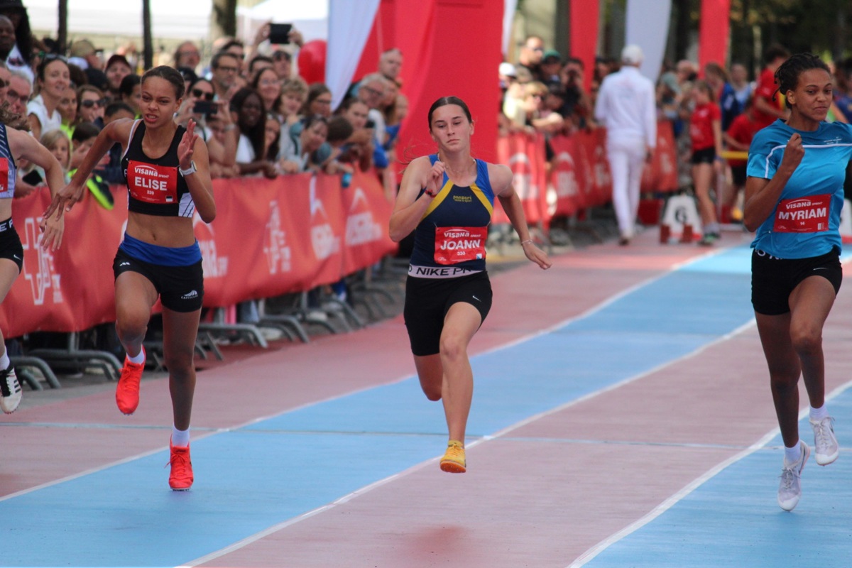 Joann Ruf (Mitte, hier beim Visana-Sprint-Final in Bern) schaffte am Zürcher Kantonalfinal in Meilen Historisches. Sie war über die 60 Meter Hürden die zweitschnellste Schweizer U14-Athletin aller Zeiten. 