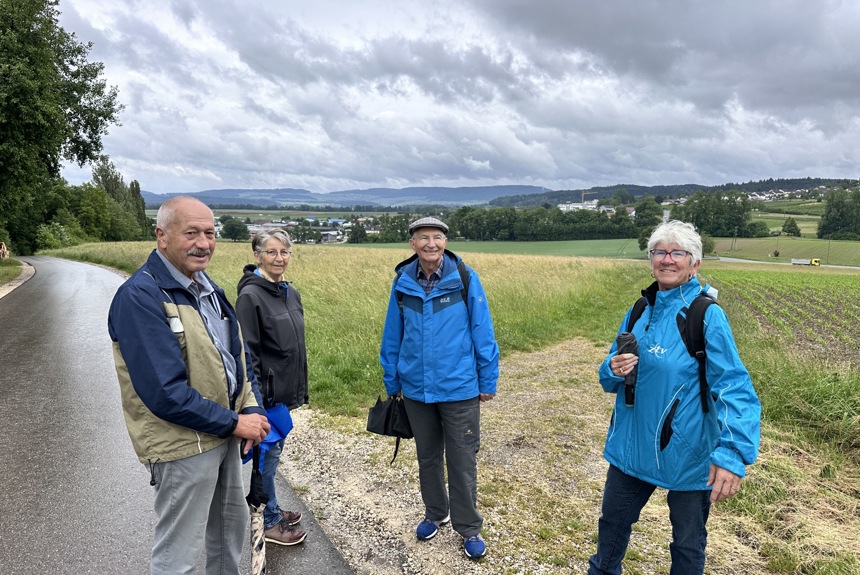 1507 9 Wandergruppe Marthalen Rheinau In Lottstetten Sm.JPG.JPG5