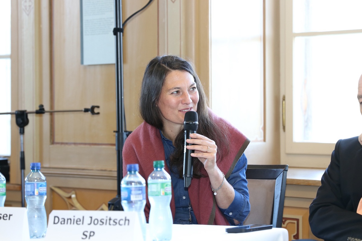 In der ersten Runde diskutierten Tiana Moser (GLP In der ersten Runde diskutierten Tiana Moser (GLP