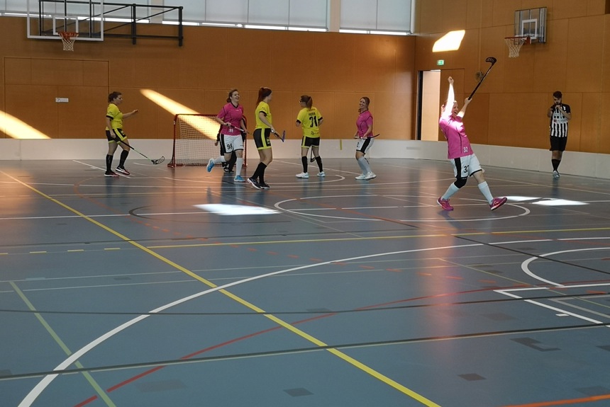 2002_9_unihockey_msa13.jpg