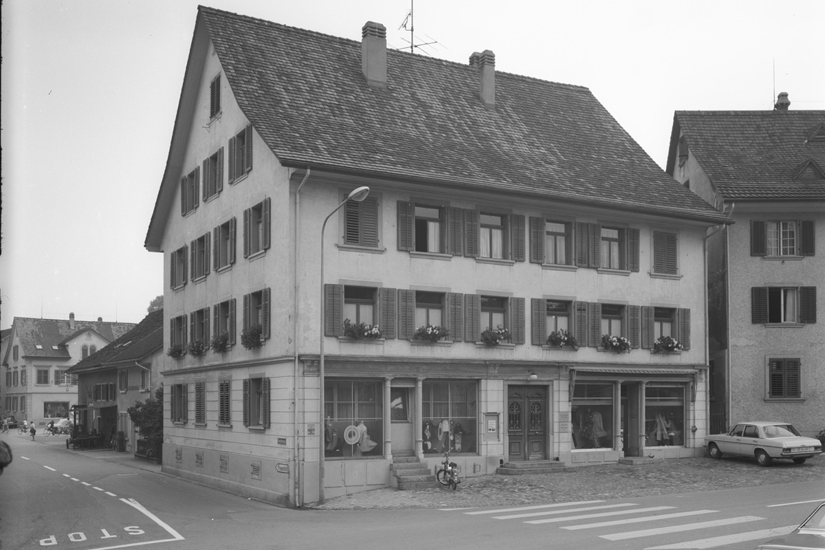 Das Rothaus 1974 – noch ohne Arkade
