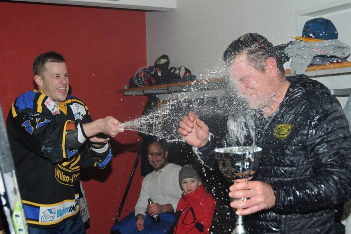 In der Saison 2017/2018 holte Jürg Wiesmann mit dem EHC Wilen-Neunforn den Meistertitel in der 4. Liga Region Ostschweiz. Seither spielt der Verein in der 3. Liga vorne mit.