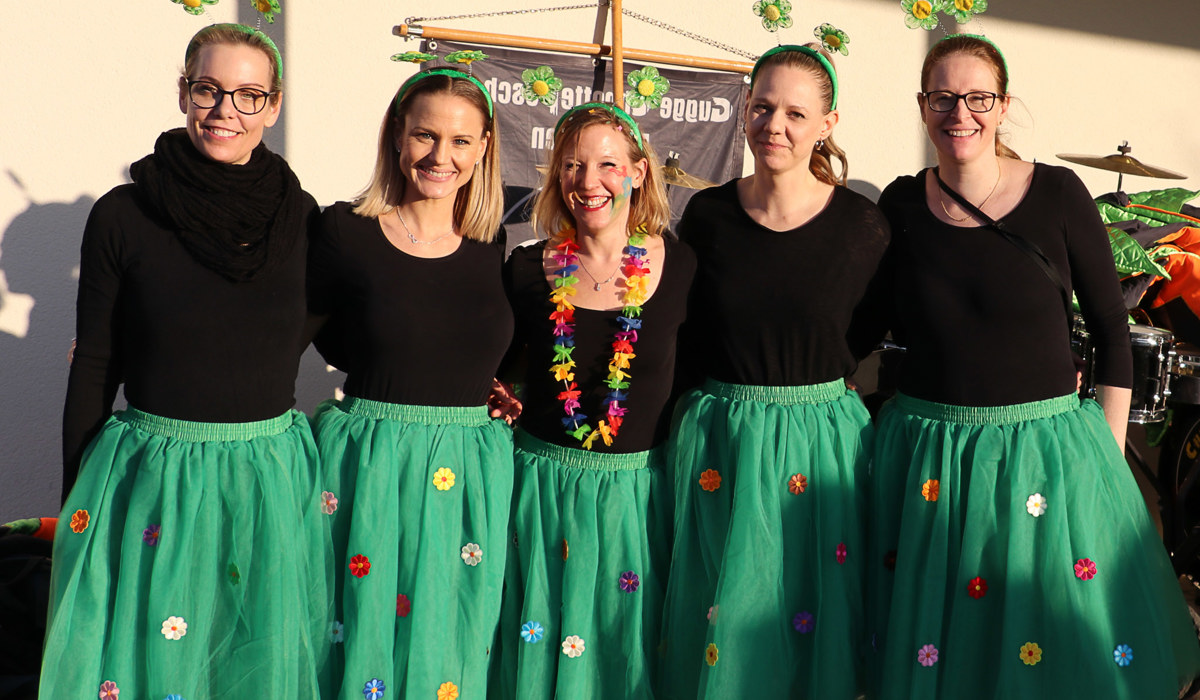 1102 4 Henggart Fasnacht Ok Cob 1102 4 Henggart Fasnacht Ok Cob