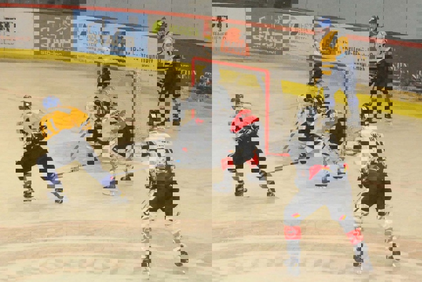 1710_11_eishockey_zvg3.jpg