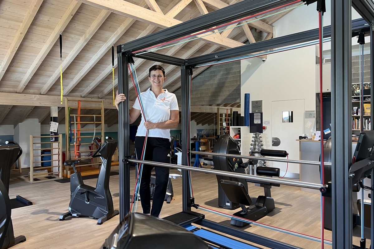 Gaby Bächtold auf dem Senso-Pro in ihrem Studio Gaby Bächtold auf dem Senso-Pro in ihrem Studio