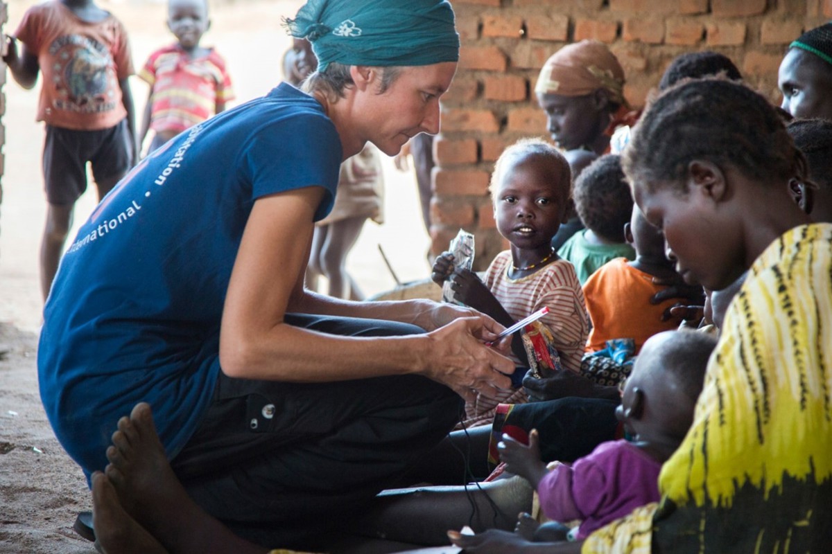 Gaby Service bei der Arbeit im Südsudan.