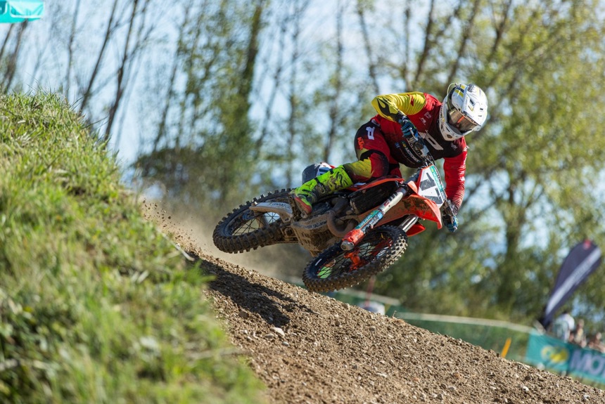 0409 11 Motocross Zvg10
