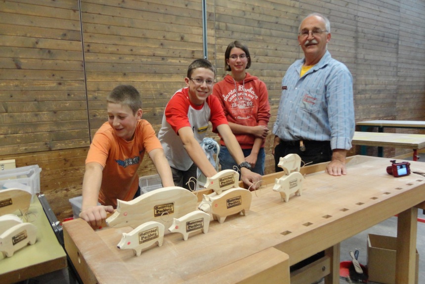 0508 11 Holzwerkstatt Kinder Zvg7