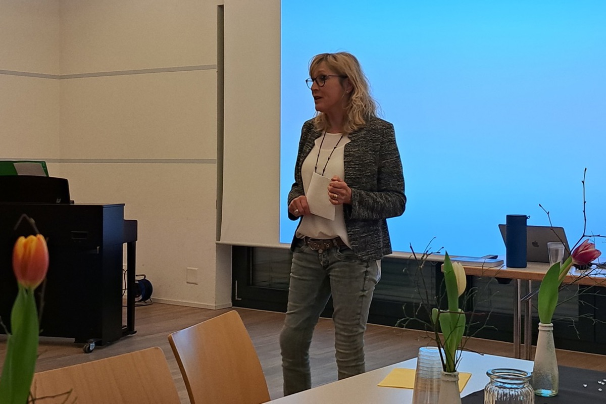 Heidi Fischer inspirierte am Frauenabend mit ihrer Lebensgeschichte