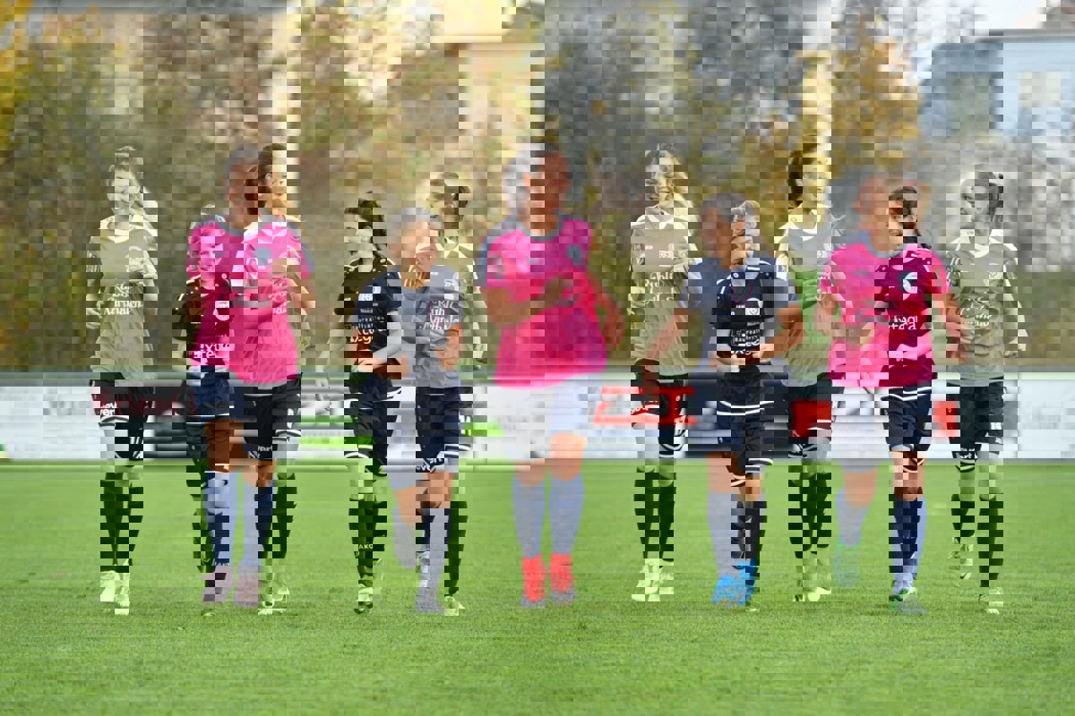 Die Frauen- und Mädchenabteilung des FC Ellikon/Marthalen, die einzige im Weinland, veranstaltet am kommenden Sonntag ein Schnuppertraining in der Raiffeisen-Weinland-Arena in Marthalen.