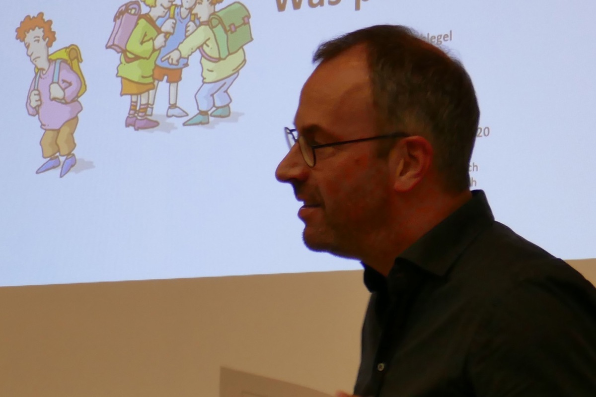 Reto Schlegel kommt aus Niederneunforn und hat an der Universität Zürich Pädagogik