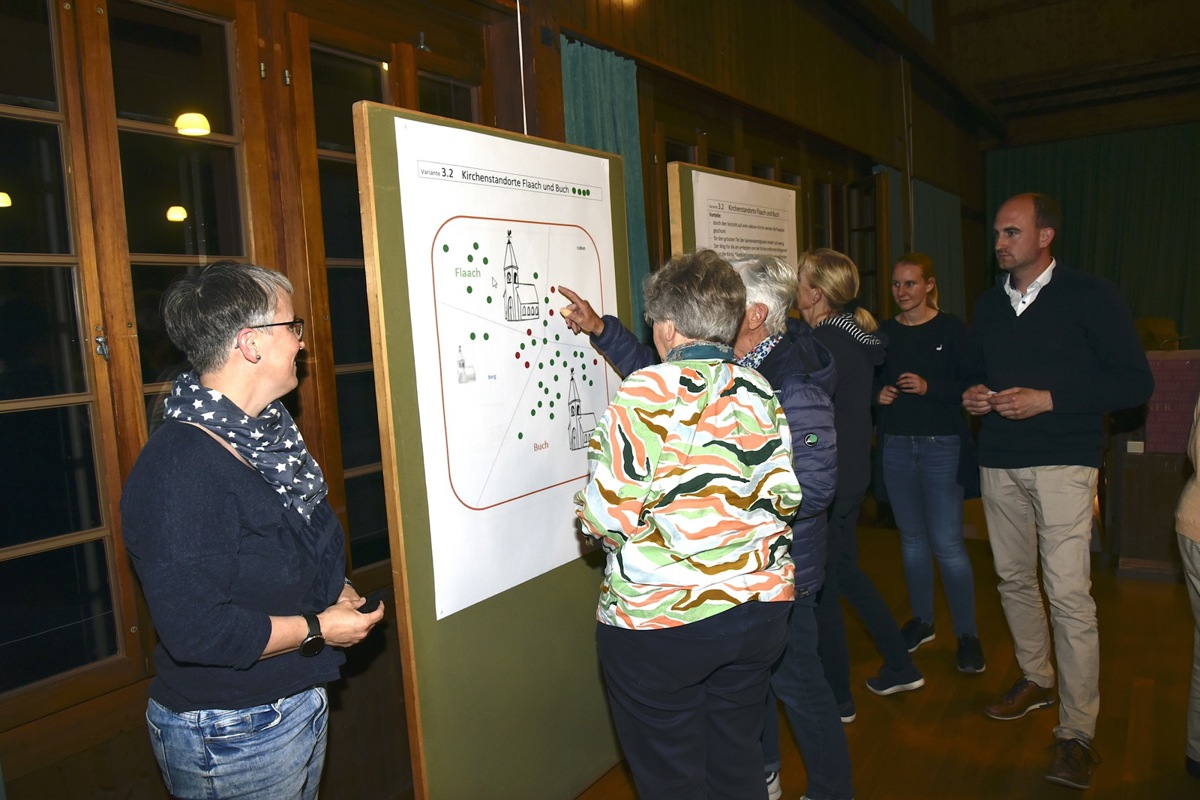 Drei Kirchen zu unterhalten