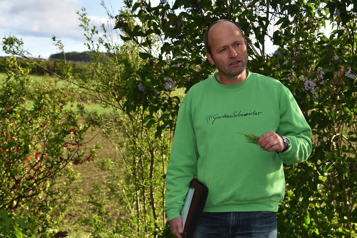 Ueli Schneider gab Tipps für naturfreundliche Gärten.