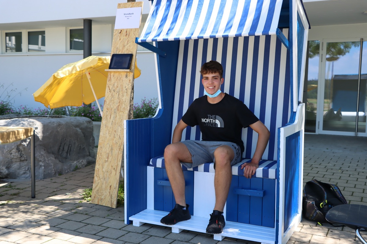 Mit so einem Strandkorb braucht man kein Meer. Mit so einem Strandkorb braucht man kein Meer.