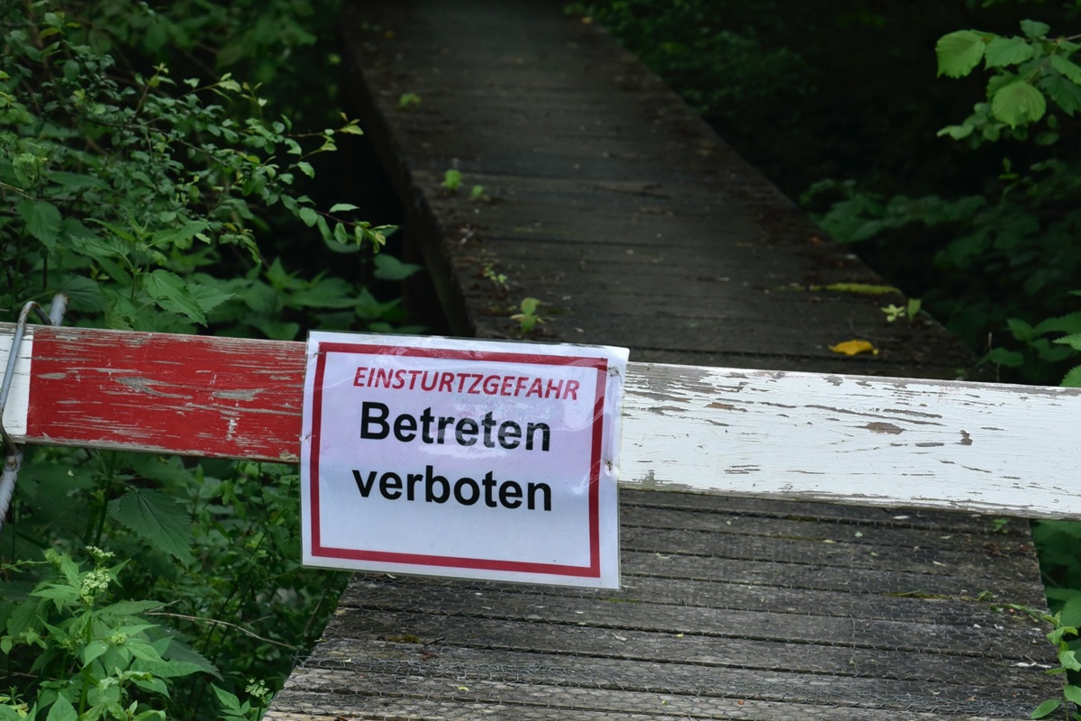 Eineinhalb Jahre lang war der Steg durchs Feuchtgebiet der Thurauen gesperrt.