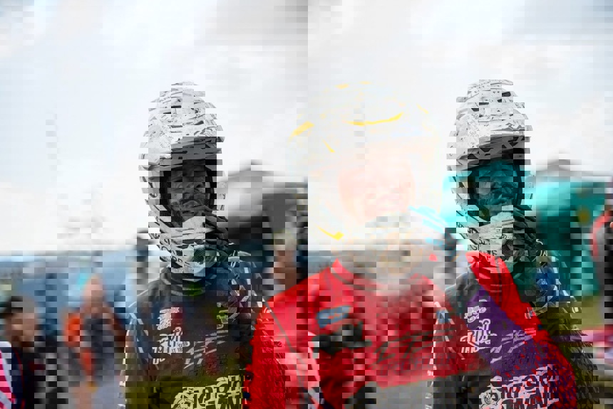 2208 11 Motocross Zvg16