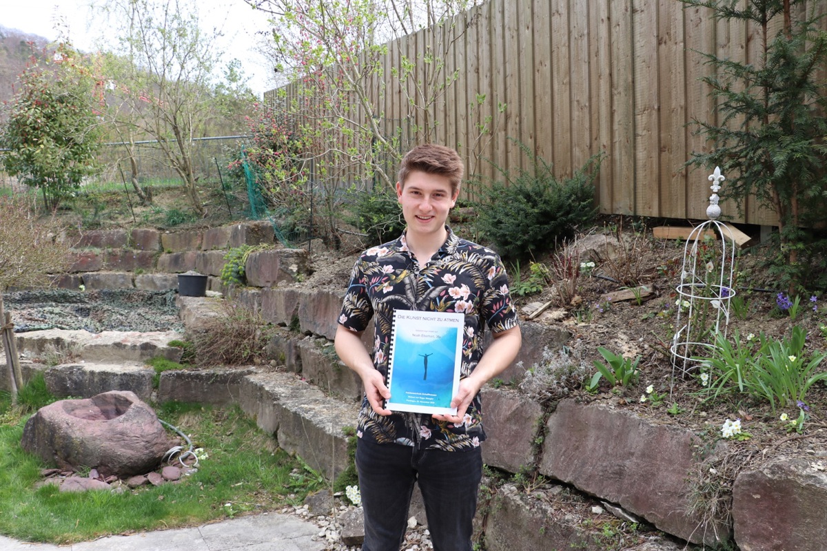 Noah Eberhard hat sich für seine Maturarbeit mit dem Apnoetauchen befasst. Bei dieser Sportart bleibt man möglichst lange unter Wasser – und das ohne jegliche Hilfsmittel. Wichtig ist dabei