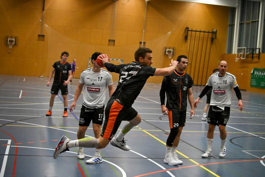 1809 13 Handball Zvg19