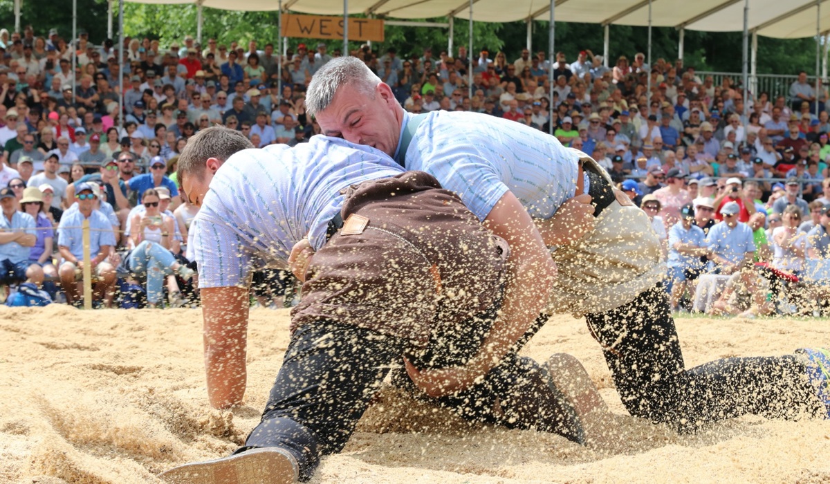 2405_13_schwingen_giger_spa4.jpg 2405_13_schwingen_giger_spa4.jpg