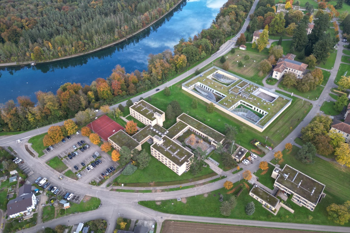 Blick auf die Psychiatrische Universitätsklinik Rheinau mit der Hochsicherheitsabteilung. 