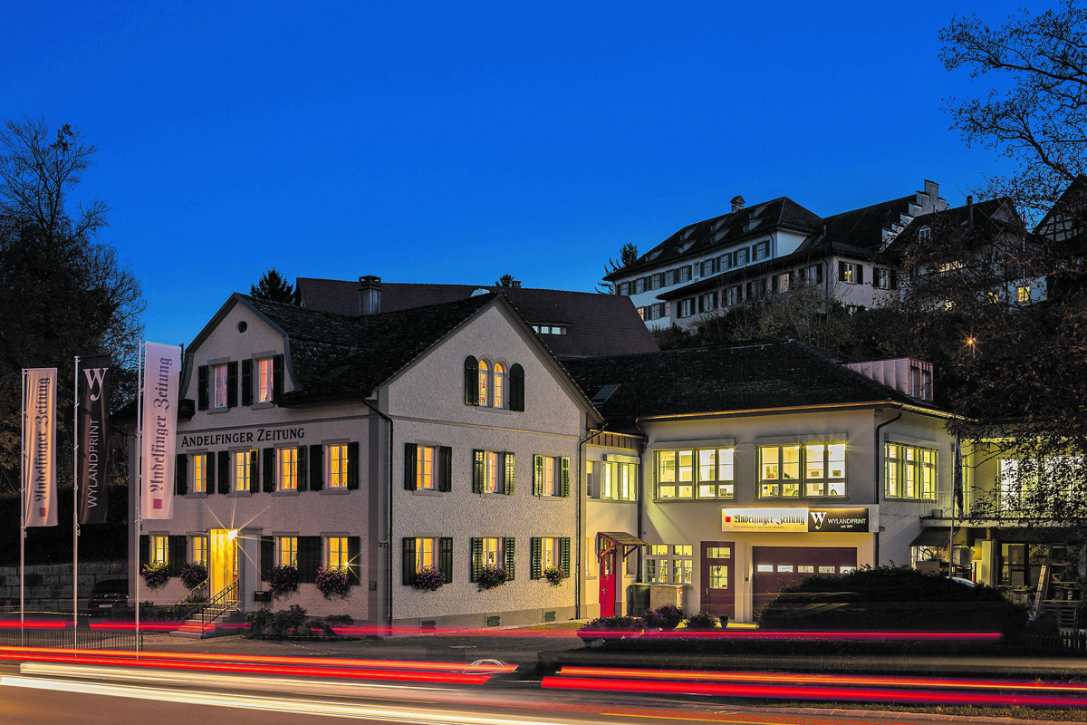 03_haus_aussen_az.jpg 03_haus_aussen_az.jpg