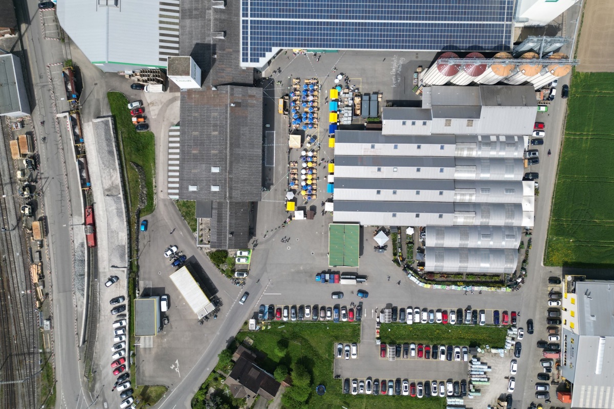 Luftaufnahme des Landifests 2024: Die neue Agrarhalle soll im linken Bildbereich zwischen der ehemaligen Bahnrampe und dem Landi-Hauptgebäude entstehen.